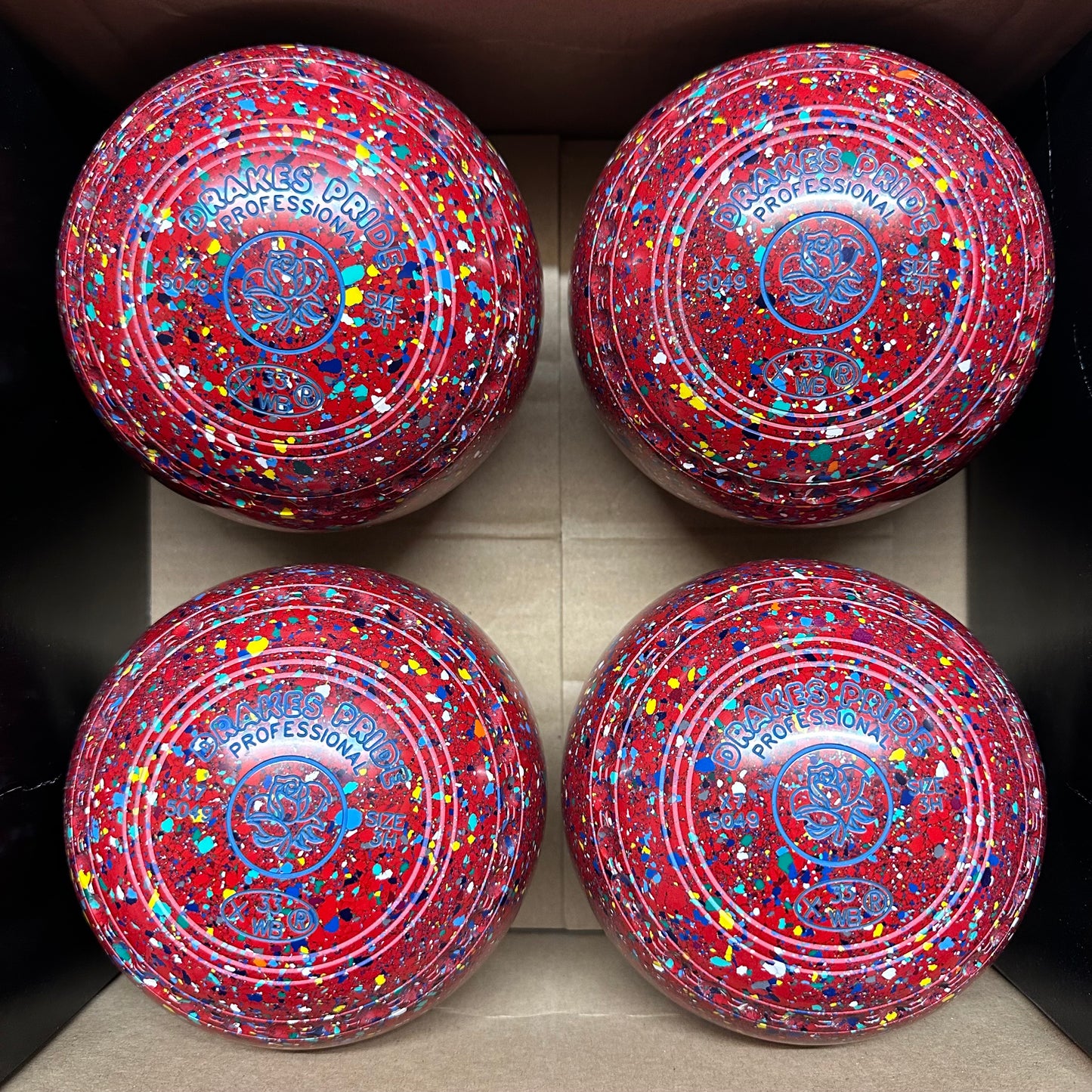 Drakes Pride Professional - Size 3H - Red Harlequin (Blue Rings) - WB33 Stamp