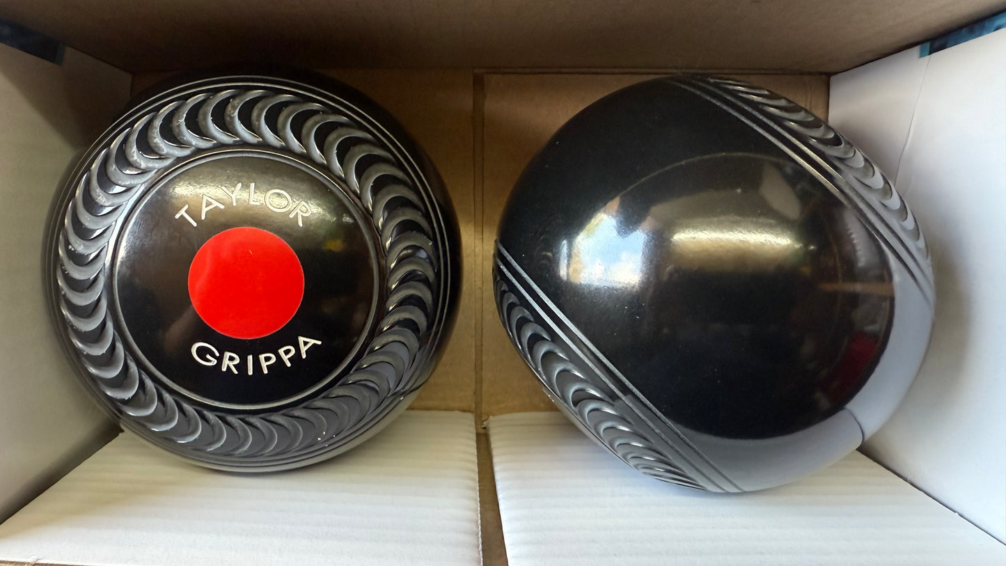 Taylor Grippa - 2lb 6oz (Standard) - Black (Red Mounts) - 2 Full Bias