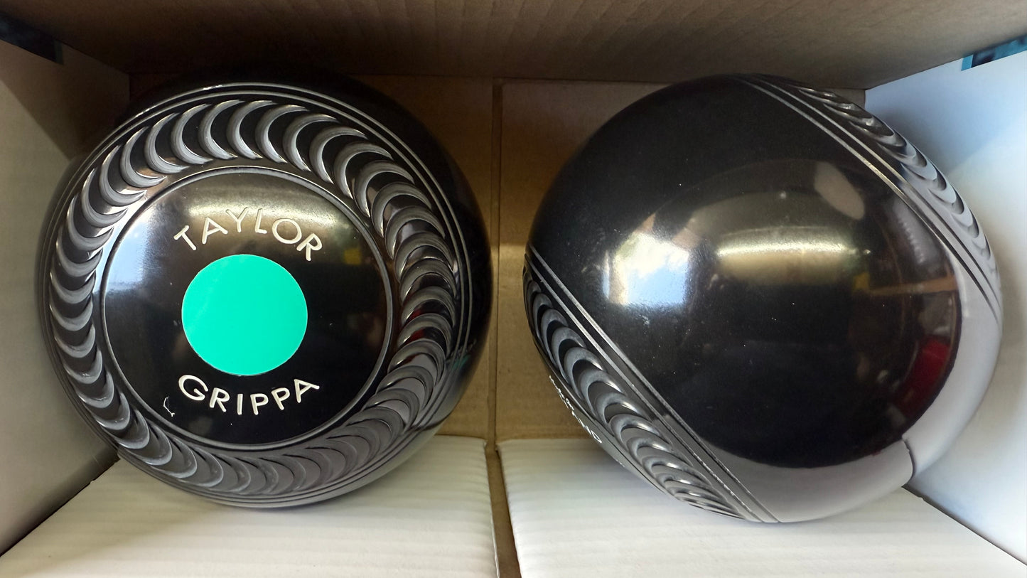 Taylor Grippa - 2lb 10oz (High Density) - Black (Mint Mounts) - 2 Full Bias