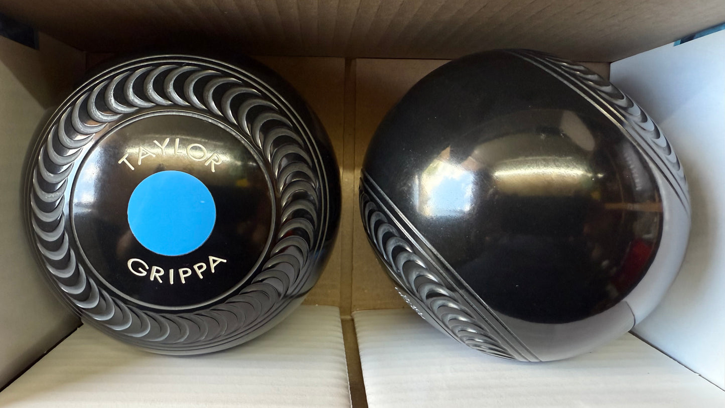 Taylor Grippa - 2lb 10oz (High Density) - Black (Light Blue Mounts) - 2 Full Bias
