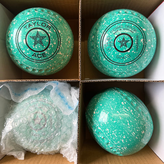 Taylor Ace - Size 0 - Mint/White (Black Rings) - WB34 Stamp