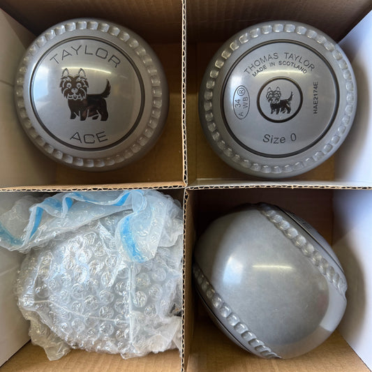 Taylor Ace with Xtreme Grip - Size 0 - Grey (Black Rings) - WB34 Stamp