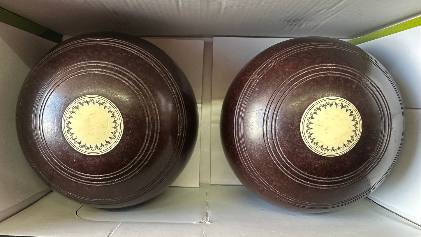 UB2472 Thomas Taylor (L Reg) - Brown - 2lb 8oz Standard