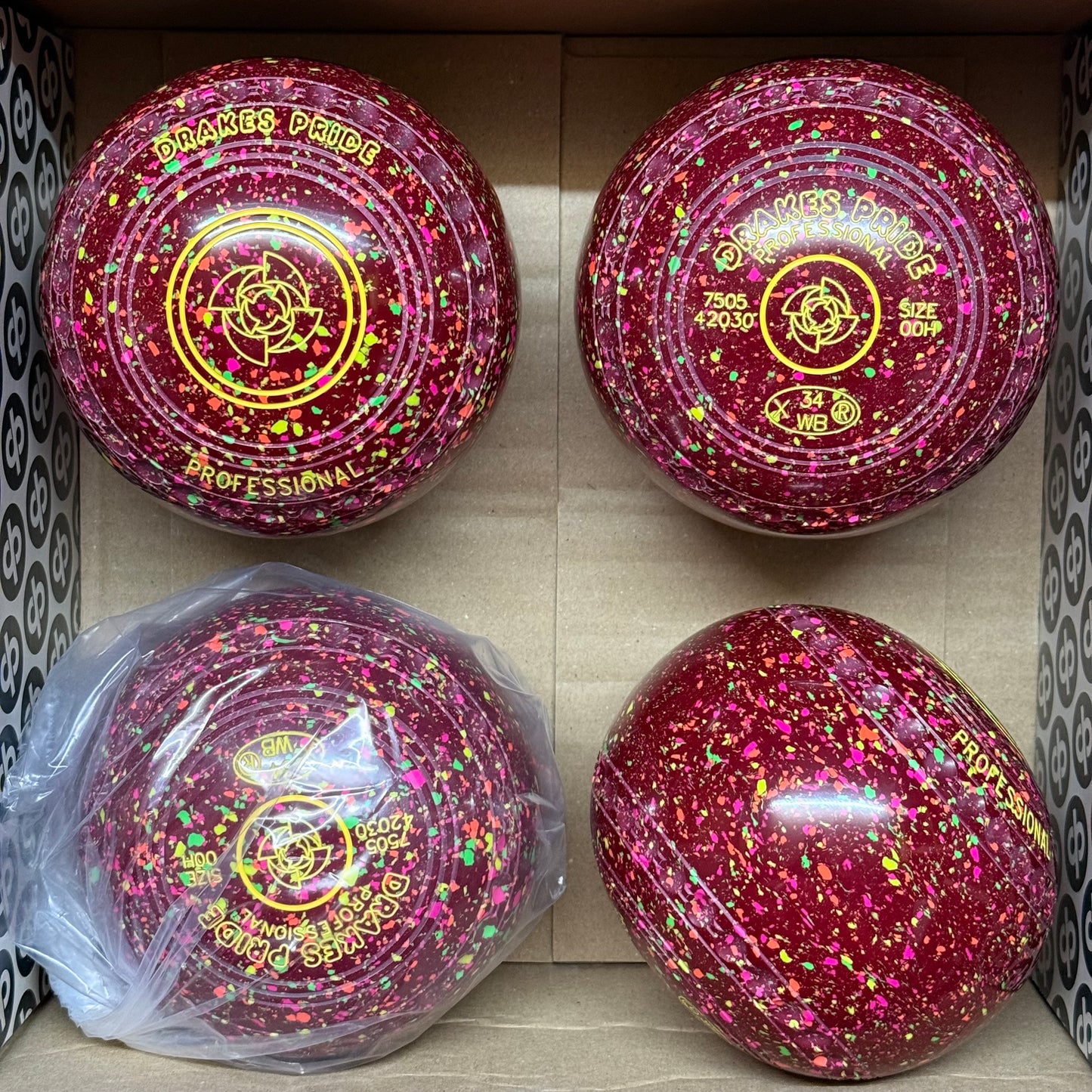 Drakes Pride Professional - Size 00H - Maroon Fluorescent Harlequin (Yellow Rings) - WB34 Stamp