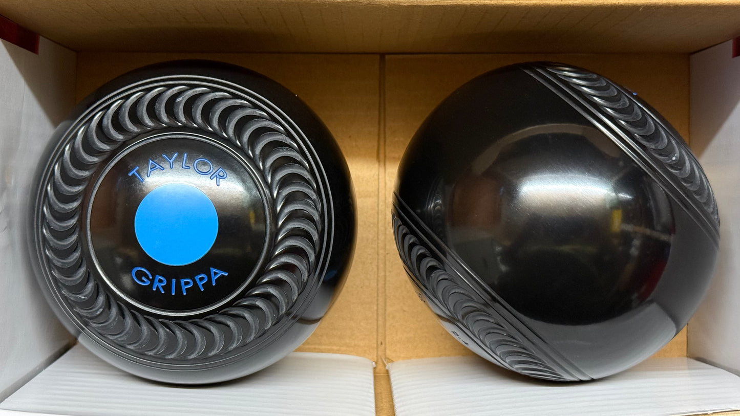 Taylor Grippa - 2lb 4oz (Standard) - Black (Blue Mounts) - 2 Full Bias