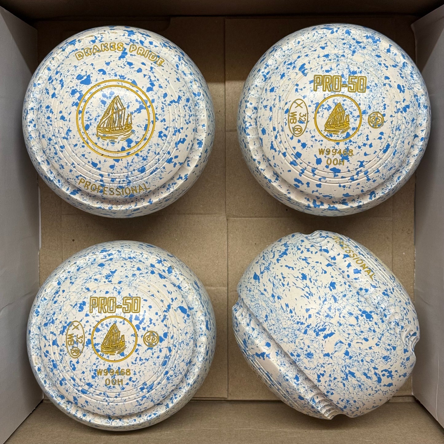 UB2667 Drakes Pride PRO-50 - White/Blue - Size 00 Heavy - WB33 Stamp