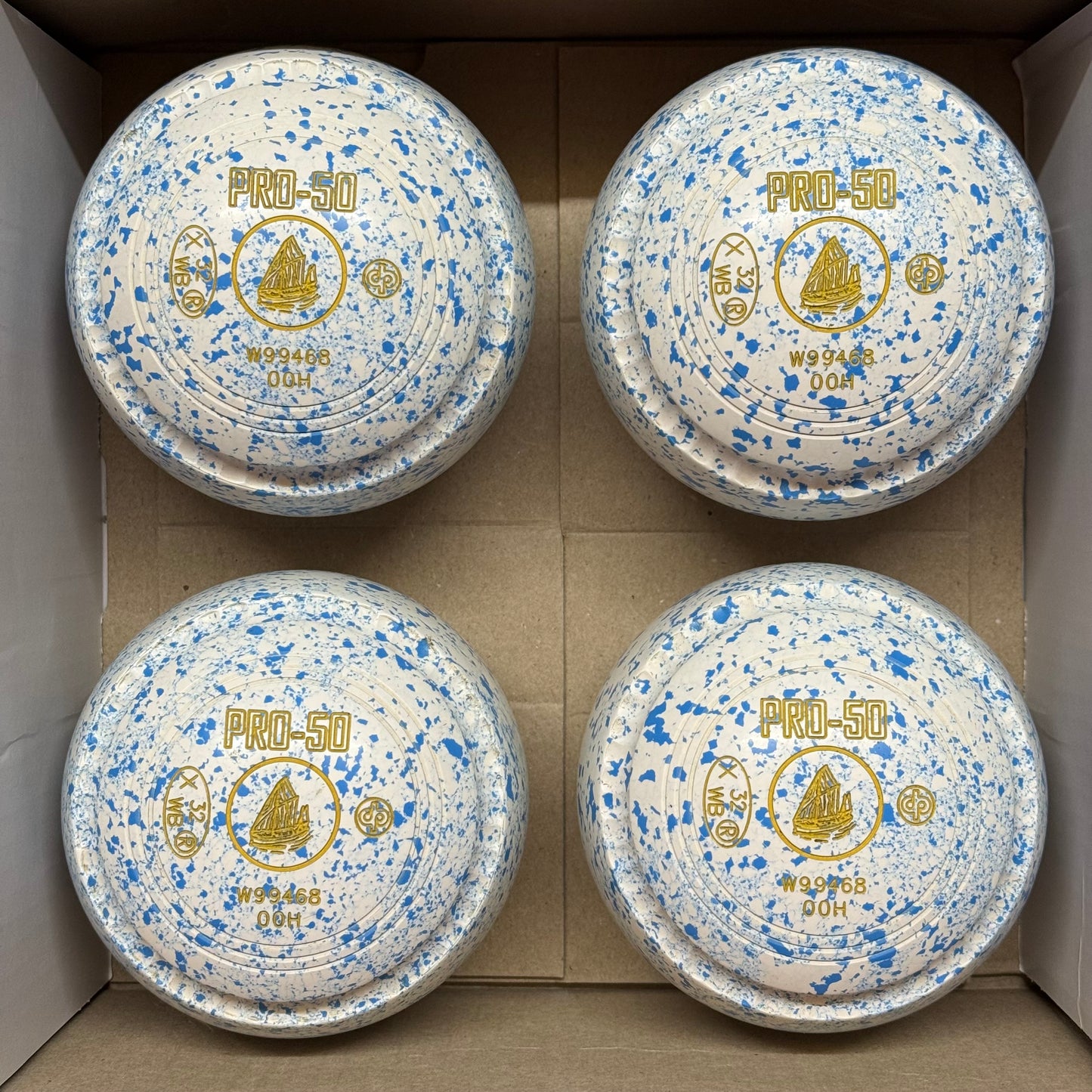 UB2667 Drakes Pride PRO-50 - White/Blue - Size 00 Heavy - WB33 Stamp