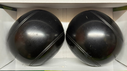 UB2716 Unbranded Crown Green Bowls - Black - 2lb 9oz Standard