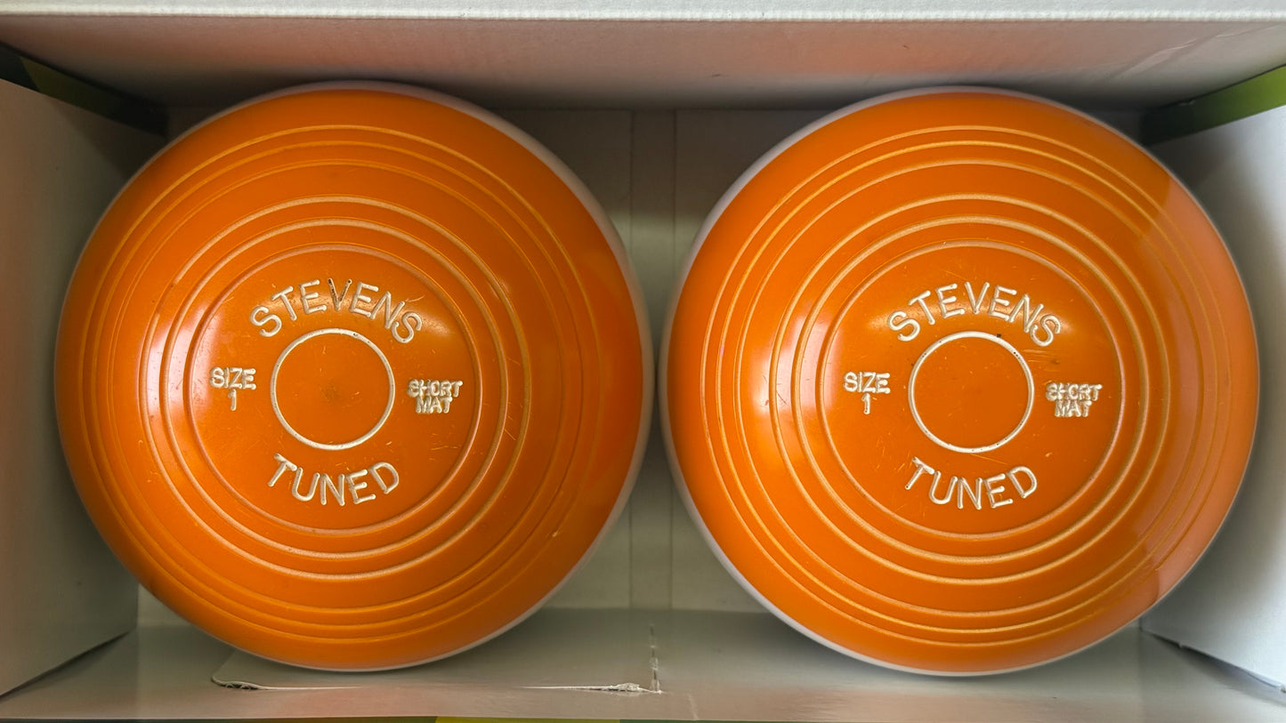 UB2867 Stevens Tuned Short Mat (PAIR) - Green/White/Orange - Size 1
